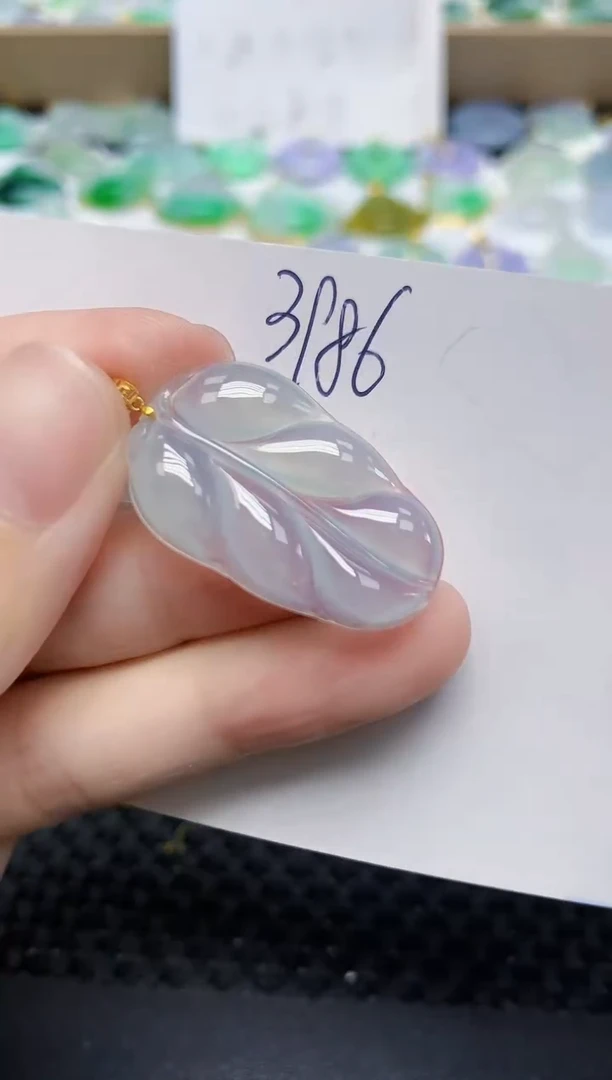 翡翠18K金镶嵌颈饰天然缅甸翡翠A货翡翠百元以上9元证书费自理