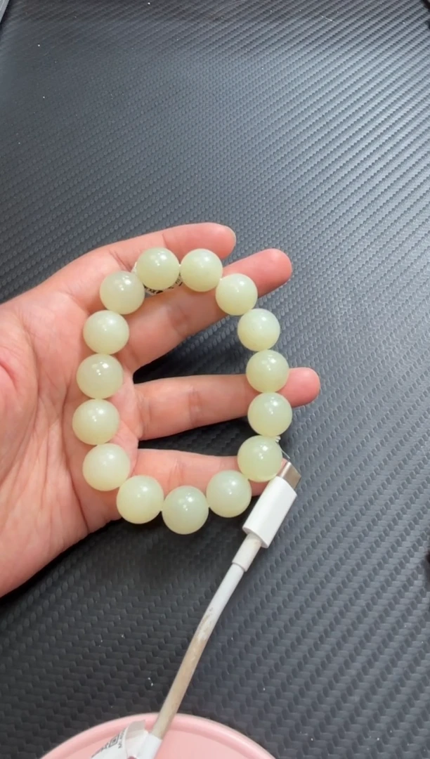 手串未镶嵌和田玉若羌微色差卡14 手串