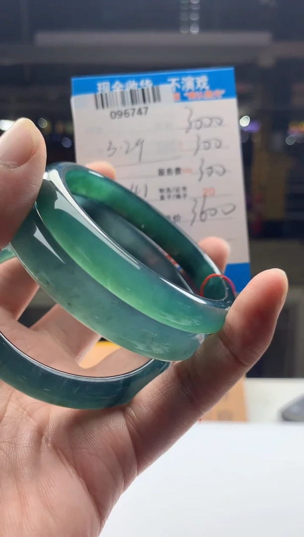 定制翡翠未镶嵌天然翡翠A货（多样性发其一）