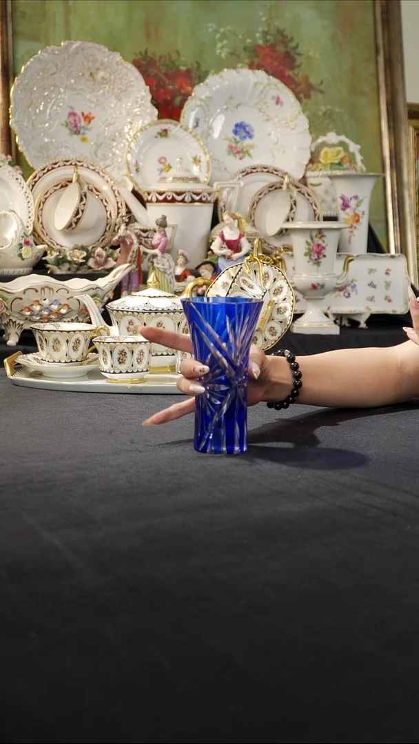 骨瓷婷婷中古器物如图所示131
