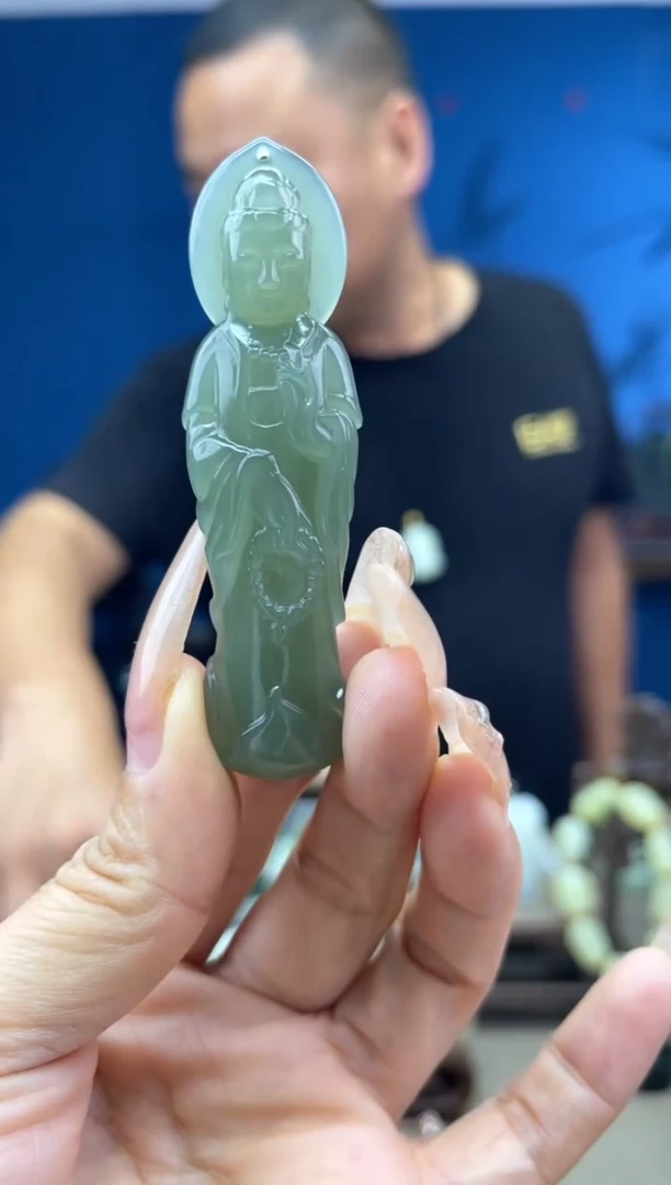 和田玉未镶嵌颈饰1