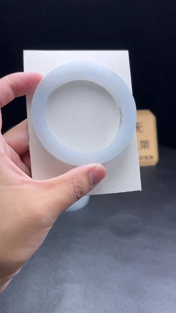 未镶嵌手镯定制翡翠白*定制