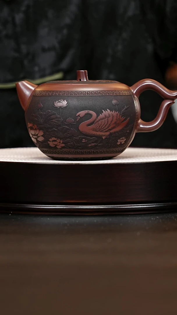 紫砂壶紫砂壶宜兴紫砂 天鹅圆瑞壶 石红