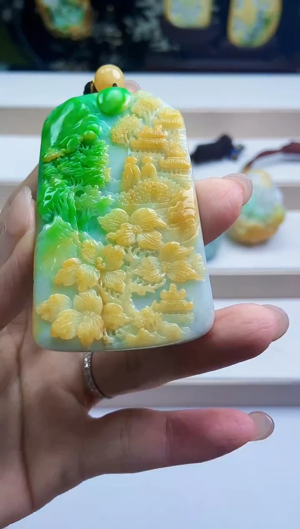 颈饰未镶嵌翡翠翡翠A货