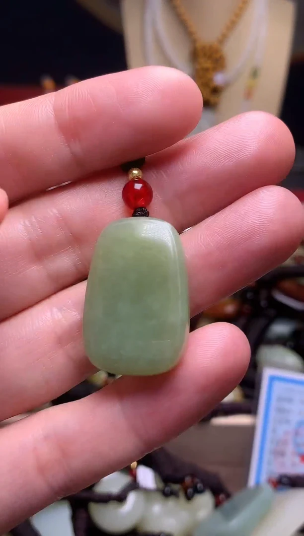 颈饰未镶嵌和田玉新疆料青海料清水和田玉吊坠