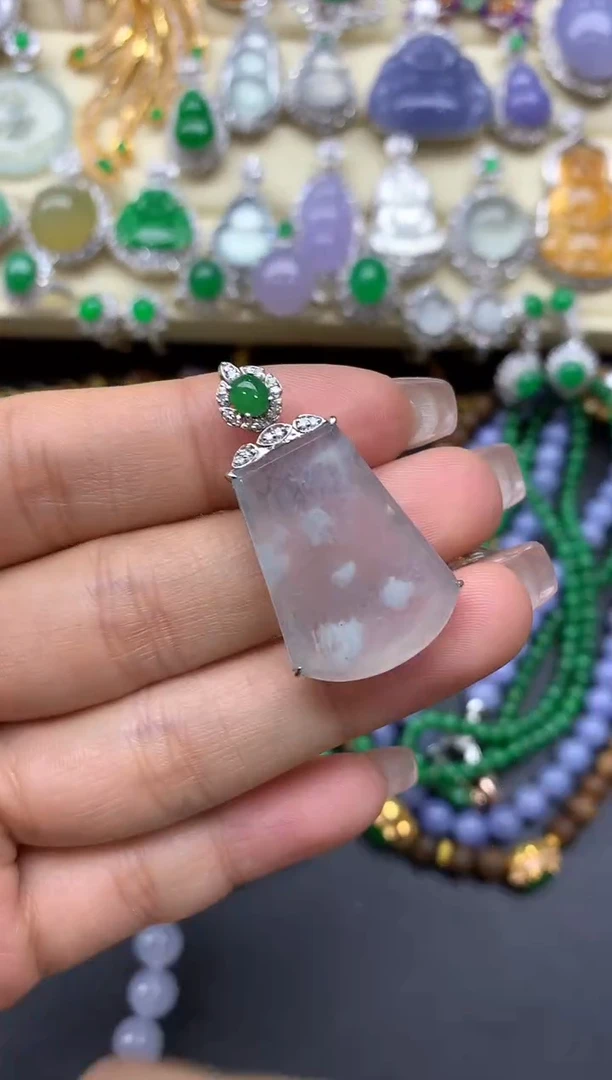 颈饰18K金镶嵌翡翠268-中国好珍宝