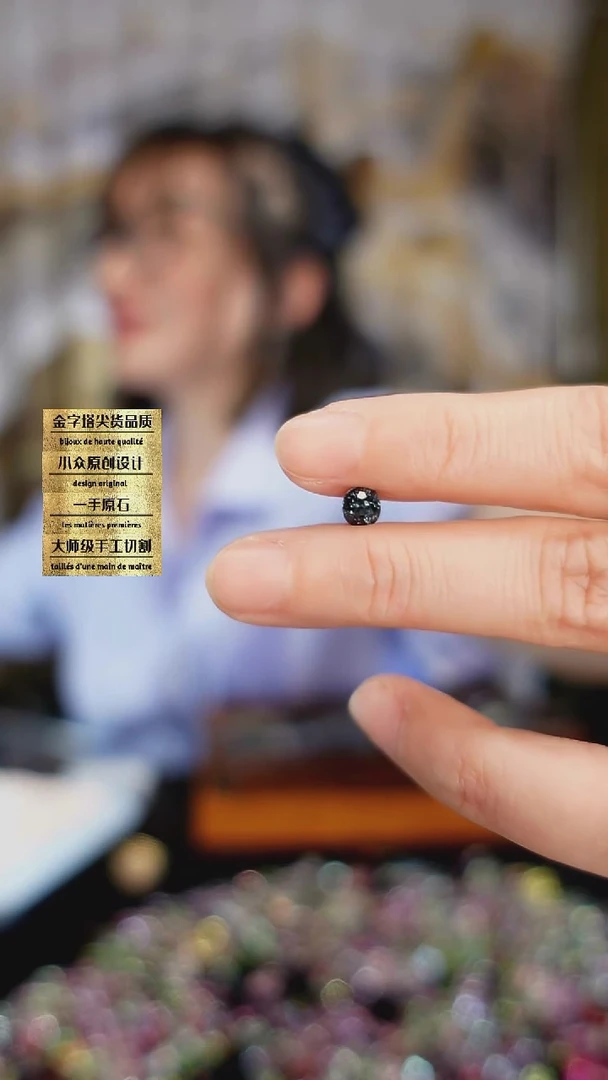 裸石未镶嵌尖晶石刻面尖晶石