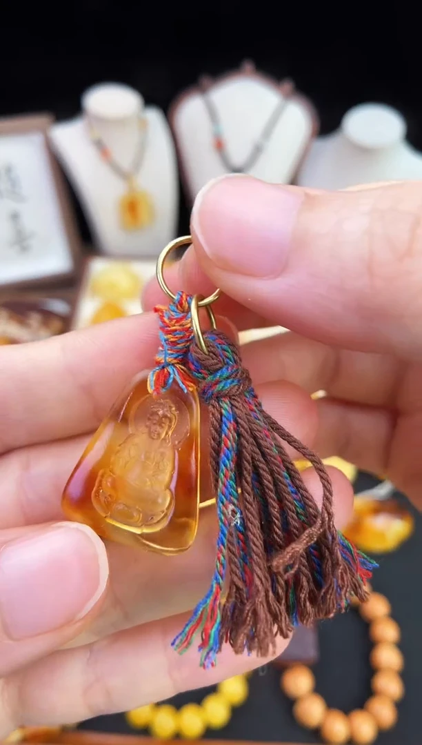 琥珀未镶嵌珠宝奇石柒月