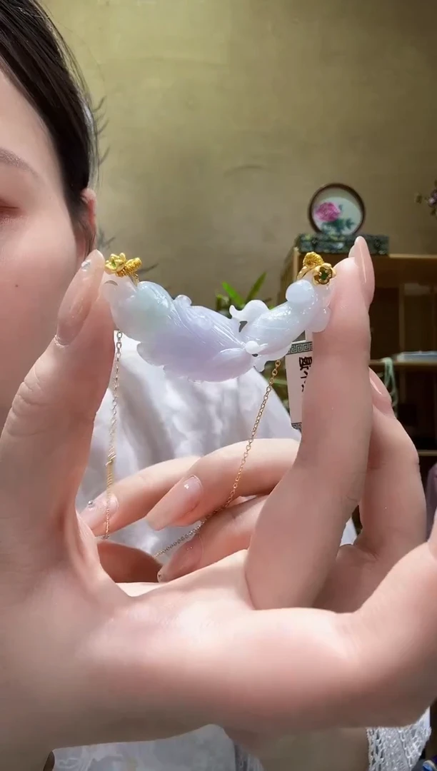 翡翠未镶嵌颈饰吊坠