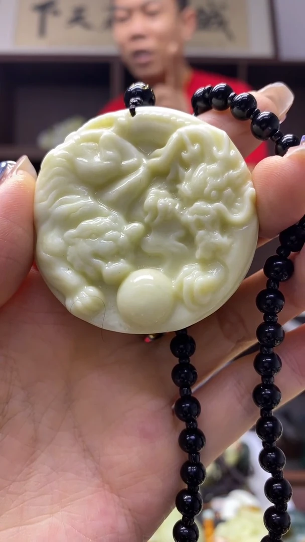 未镶嵌岫玉挂件    单发一