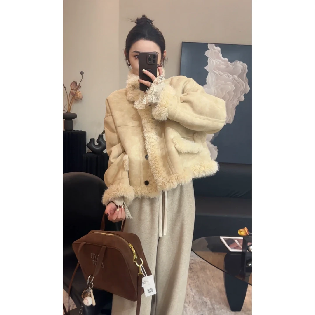 皮 毛 一体外套女2024冬装新款百搭时尚小 个子短款上衣