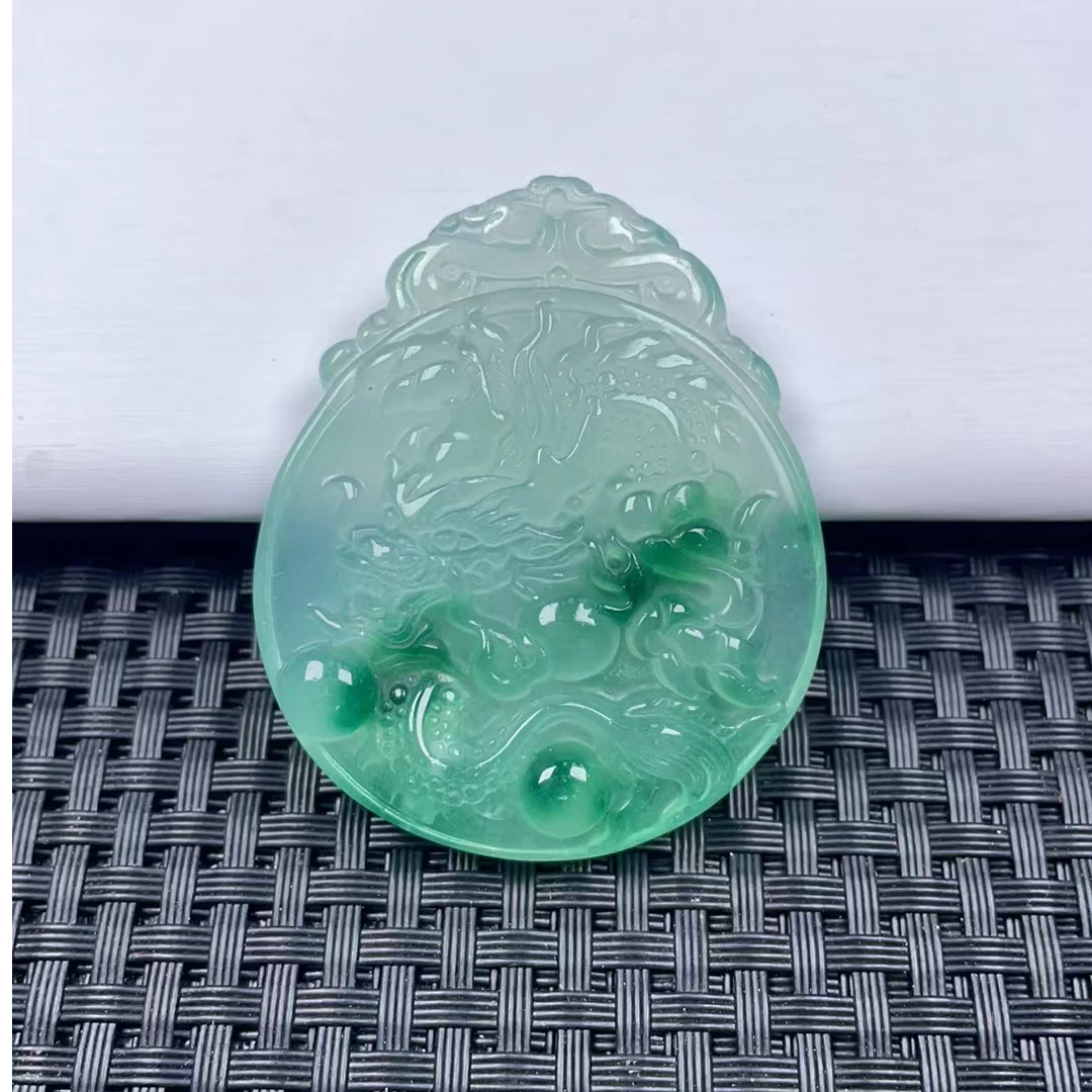 （珠宝严选）D129飘绿龙牌吊坠多样性发一