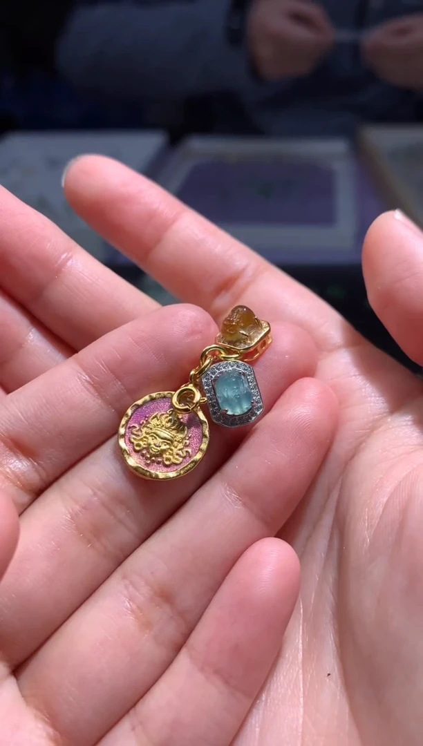 颈饰未镶嵌翡翠净货