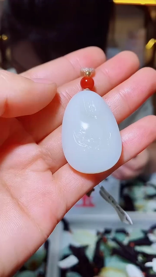 和田玉未镶嵌颈饰1