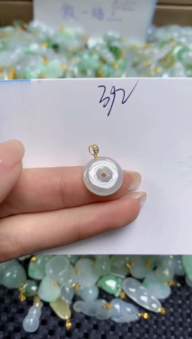 【闪购商品】翡翠颈饰18K金镶嵌天然缅甸A货翡翠