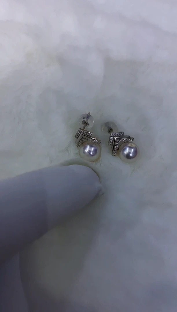 银S925镶嵌akoya设计款耳钉海水珍珠6.5-7mm