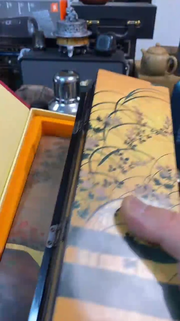 瓷片闪购商品，如图所示