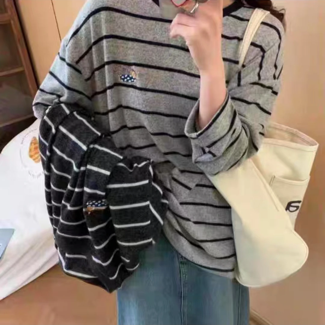 1031款磨毛刺绣小狗打底T桖衫女长袖上衣图片与实物不符 约66
