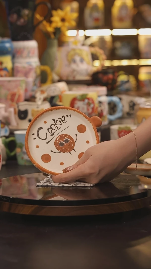 景德镇釉下彩绘设计师款式陶瓷