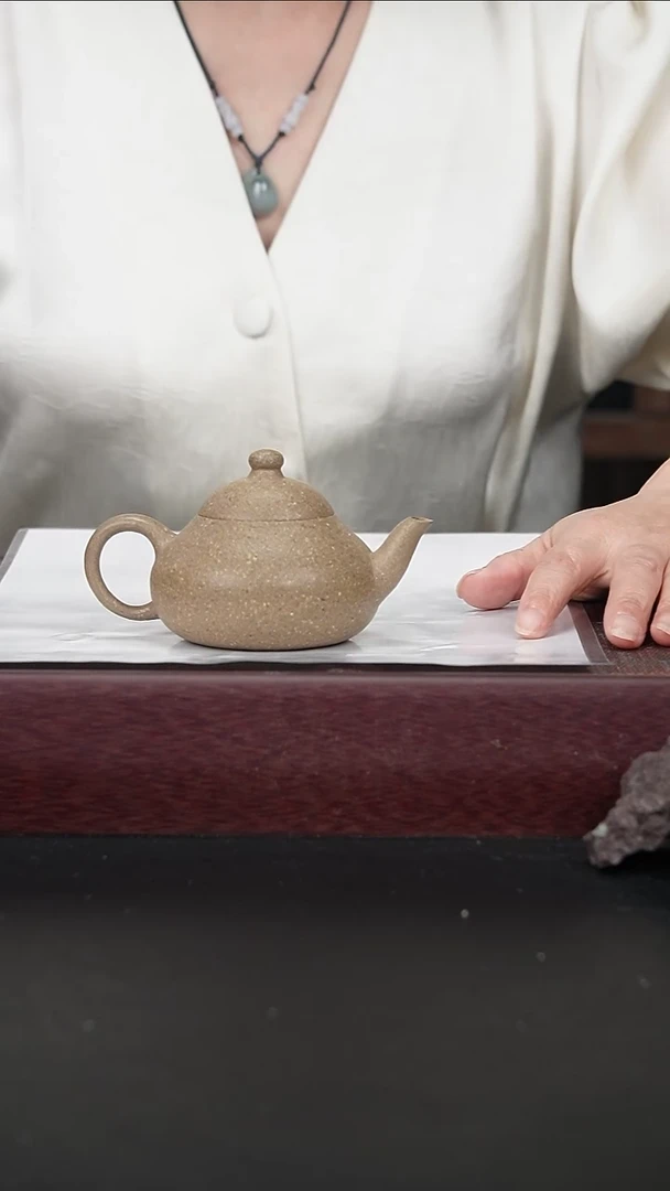 茶壶紫砂松华青段小梨式
