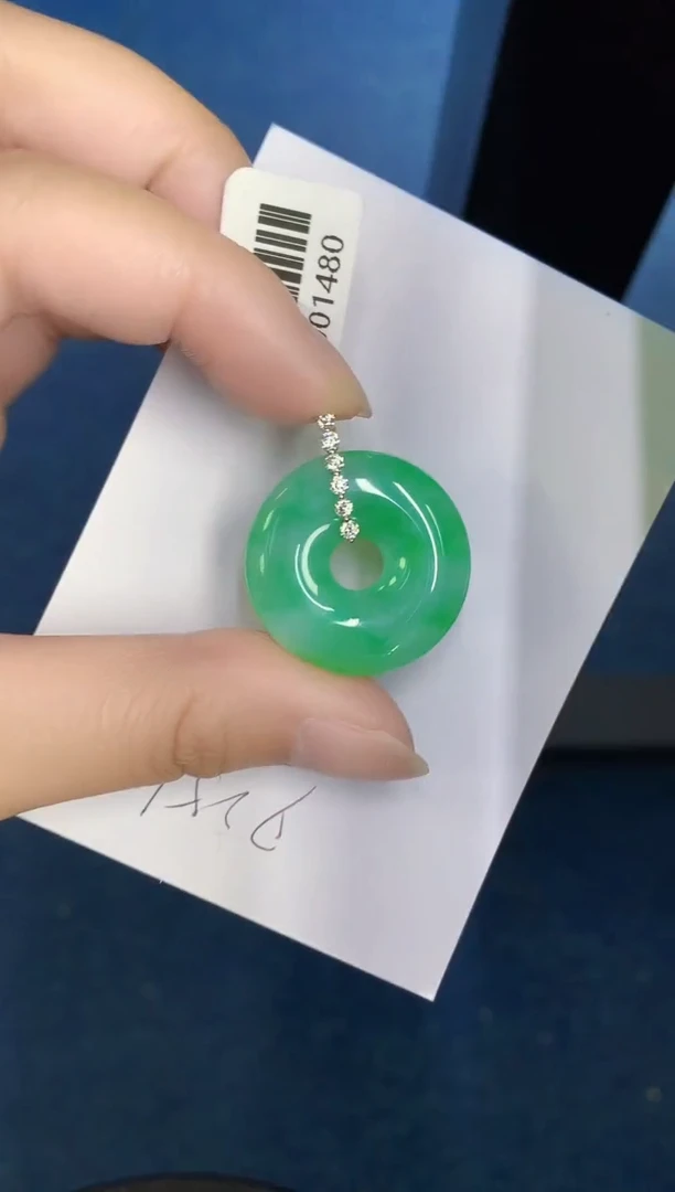 翡翠18K金镶嵌颈饰000000000