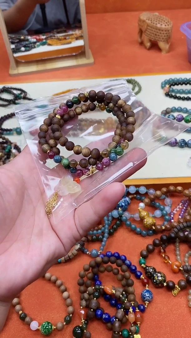 手串檀香木未镶嵌莺歌绿香香蝴蝶多圈脖挂
