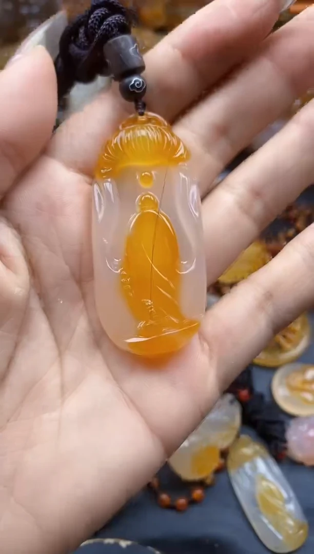 玛瑙/玉髓挂件未镶嵌天***花ll