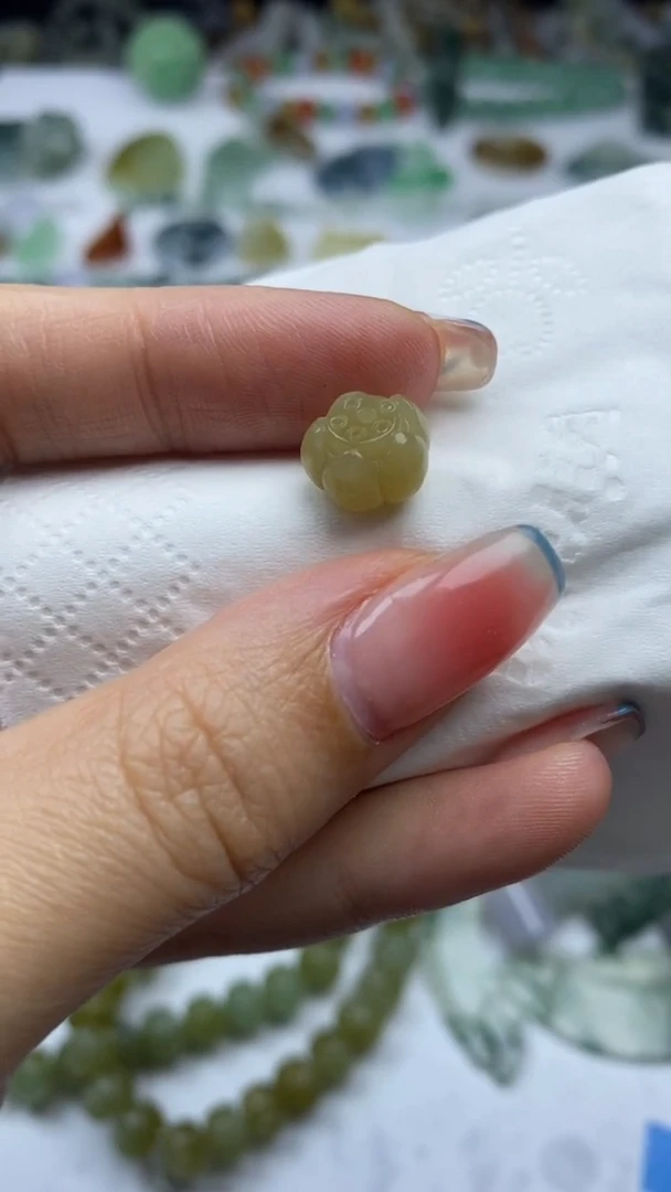 未镶嵌定制翡翠毛货定制不退不换