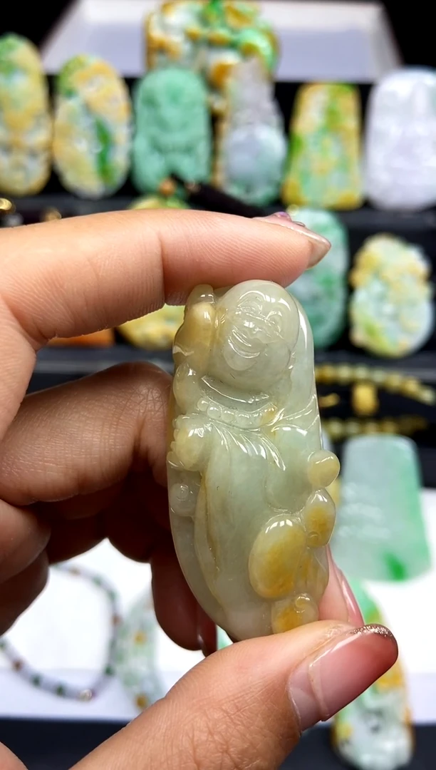 【闪购商品】翡翠颈饰未镶嵌翡翠A货