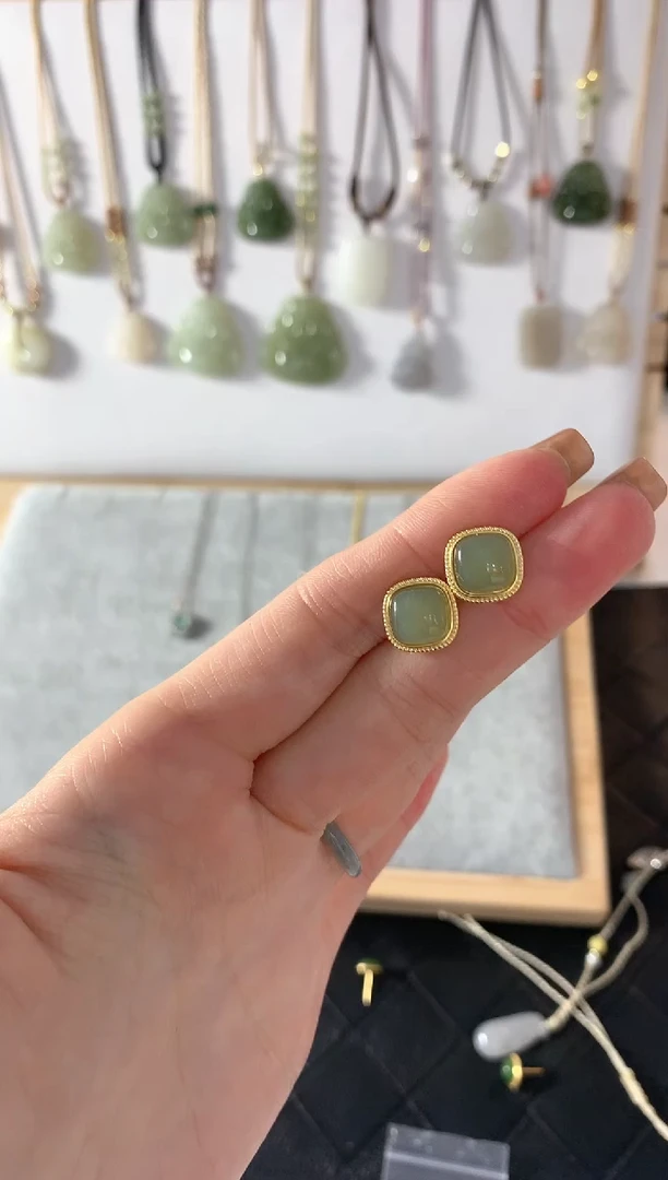 【闪购商品】和田玉耳饰银S925镶嵌耳钉4