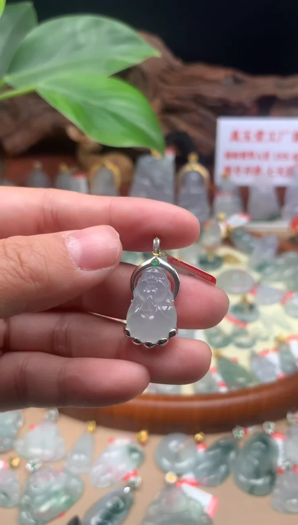 【闪购商品】翡翠颈饰18K金镶嵌佛公