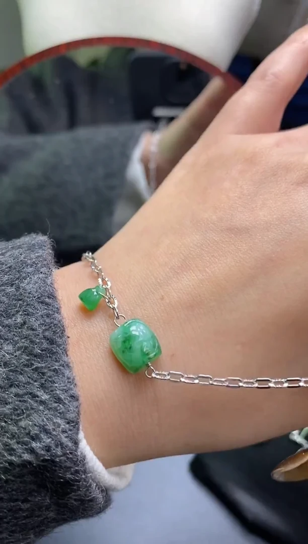 颈饰银S925镶嵌翡翠19393