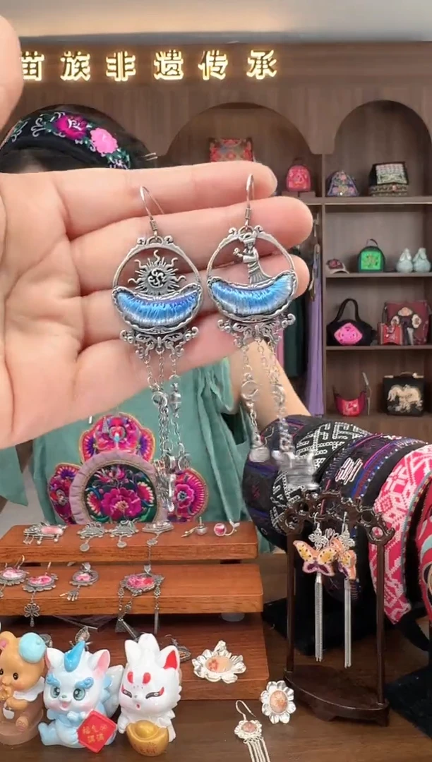 【闪购商品】织绣扶光苗绣传承42