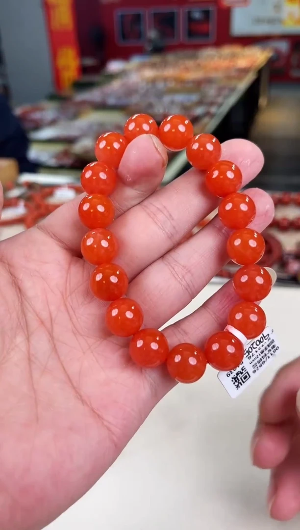 未镶嵌滴水洞手串12+南红玛瑙（多样式发其一）