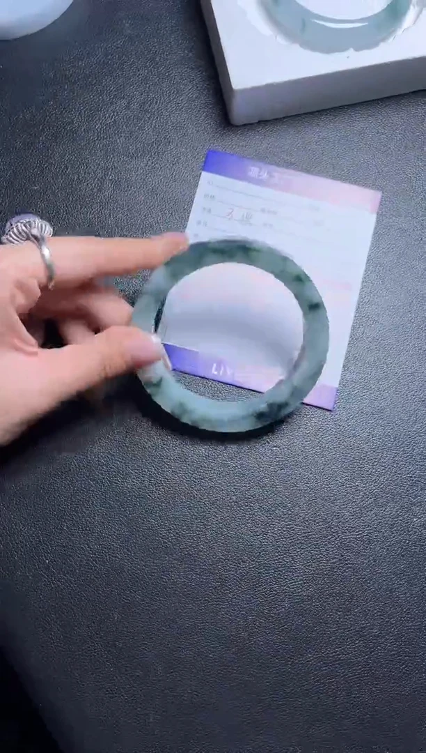 未镶嵌手镯定制翡翠小*定制不退不换