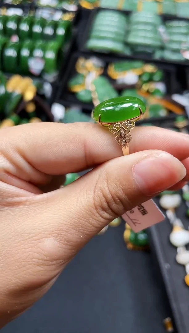 【闪购商品】和田玉戒指18K金镶嵌多样性发一