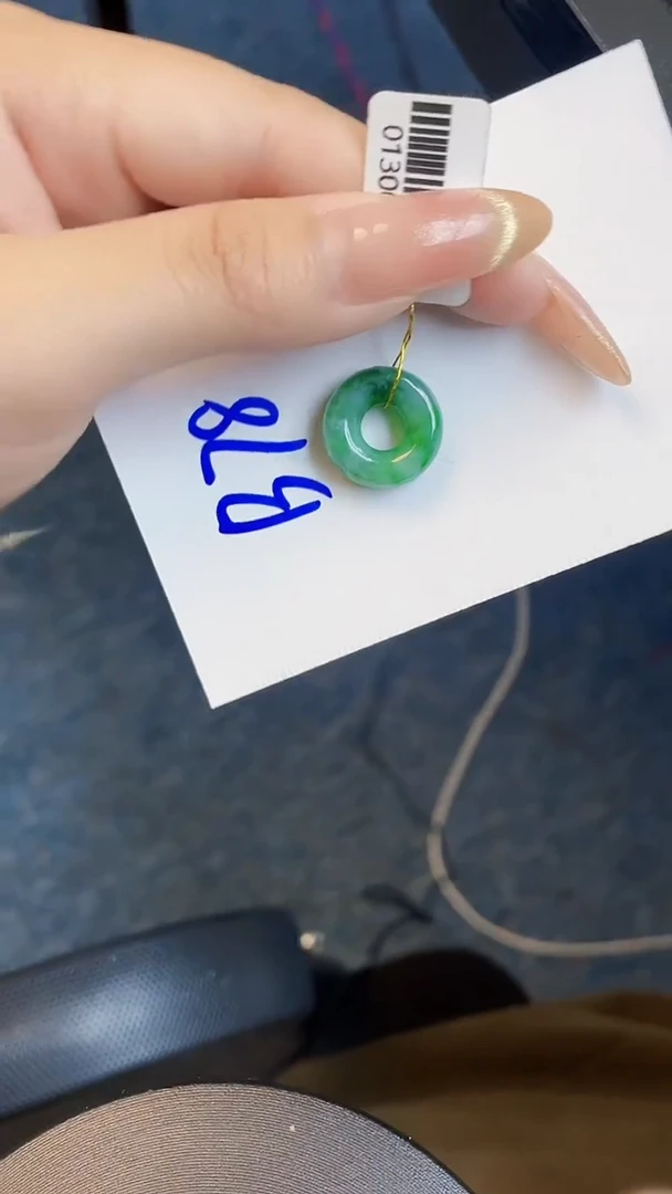 【闪购商品】翡翠颈饰未镶嵌00000000