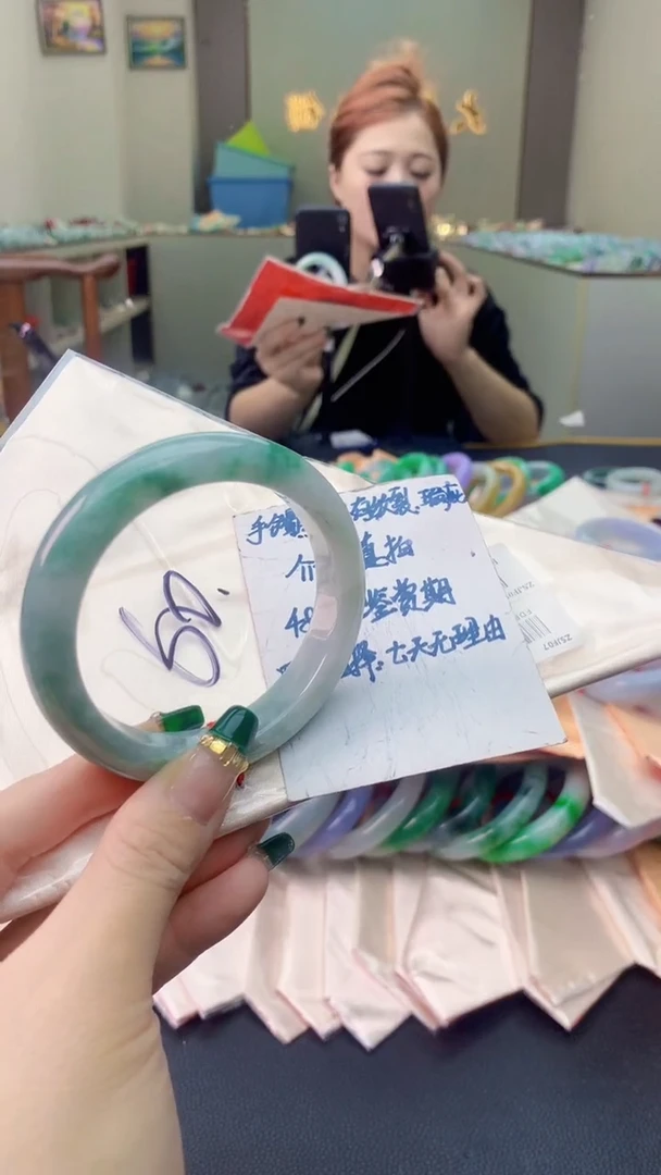 翡翠手镯未镶嵌0935965721