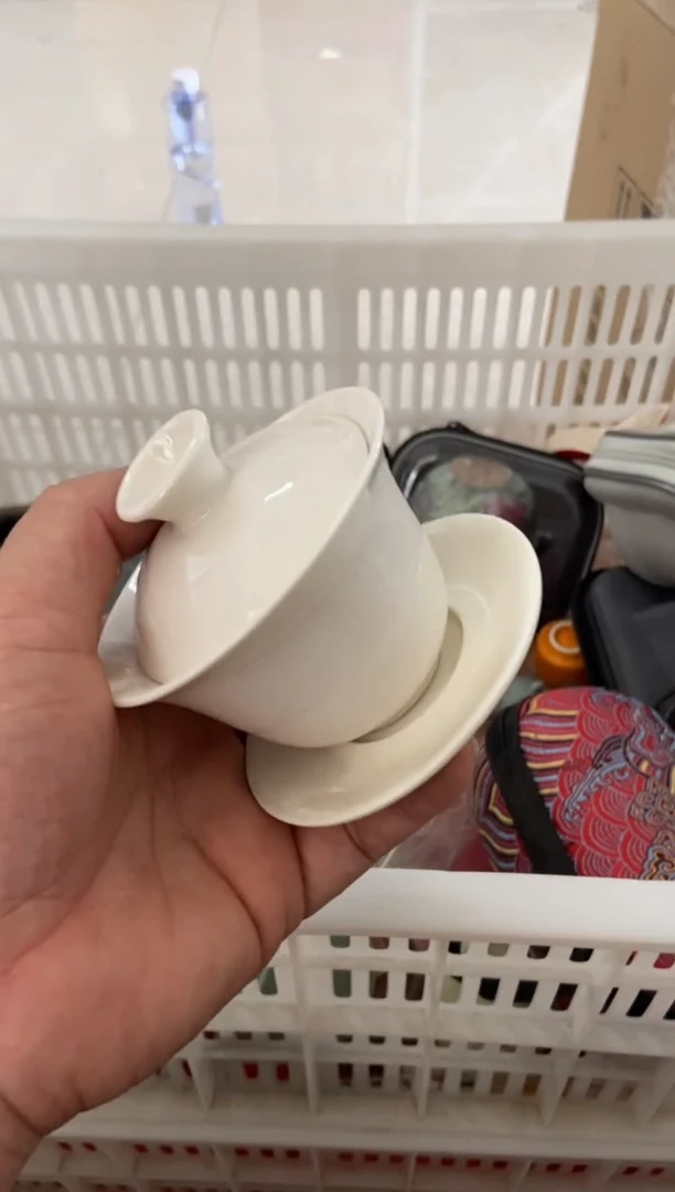 无运费险有瑕疵的摄影的产品有使用过的痕迹有点脏介意勿拍