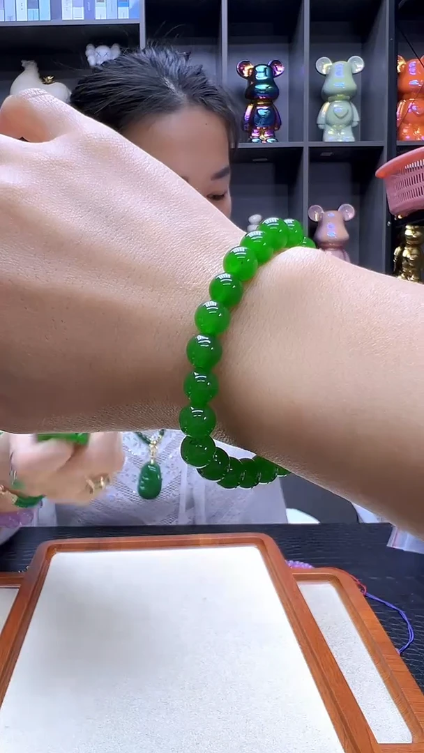 和田玉未镶嵌颈饰沉白diy劲饰