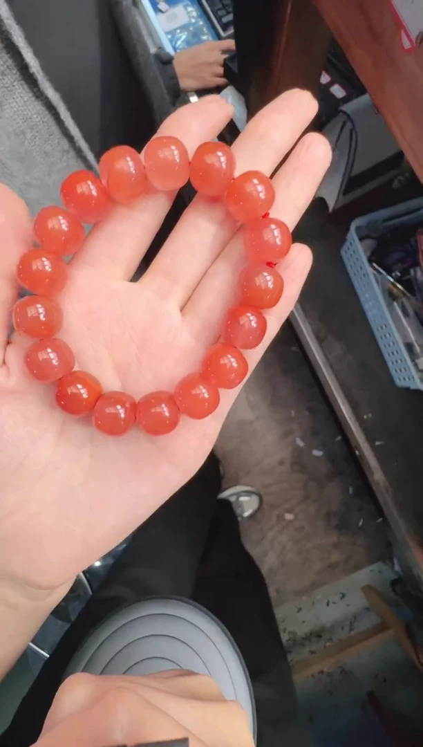 未镶嵌定制南红玛瑙有轻微色差属于正常现象，手串1