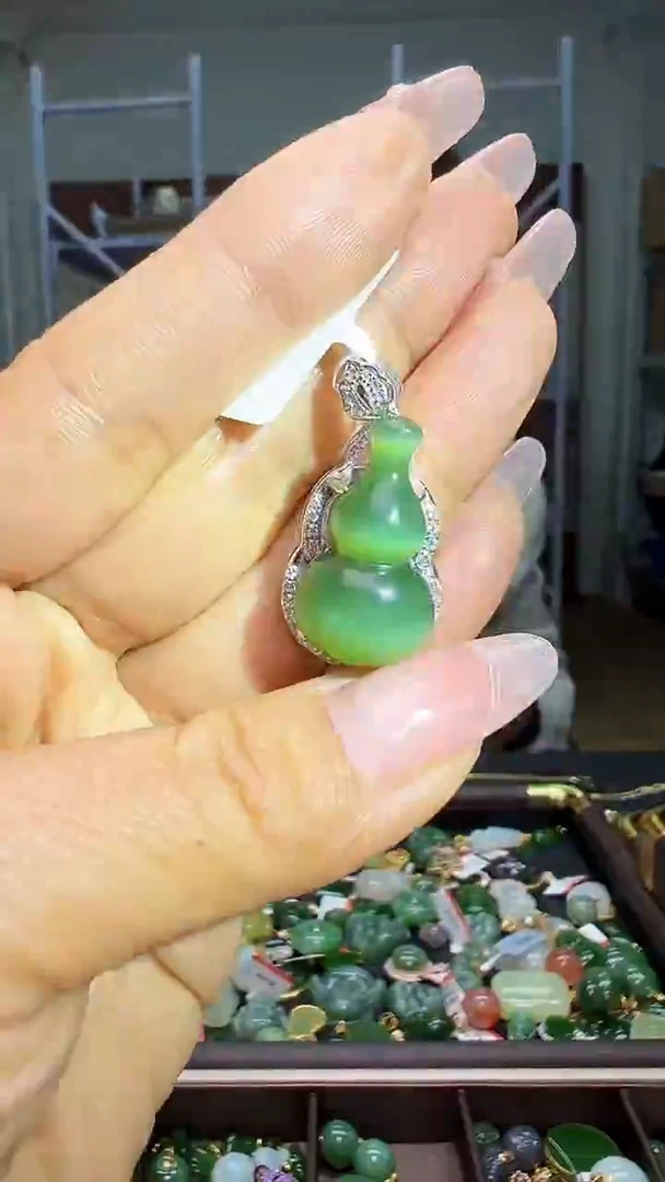 颈饰银S925镶嵌和田玉（多样性发货.发其一)12.28.50