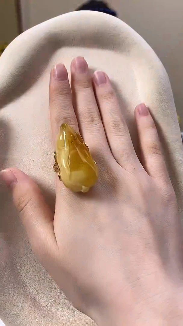 未镶嵌琥珀戒指戒指