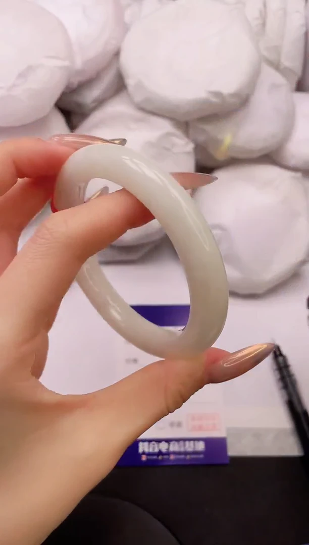 【闪购商品】和田玉手镯未镶嵌4K126-58