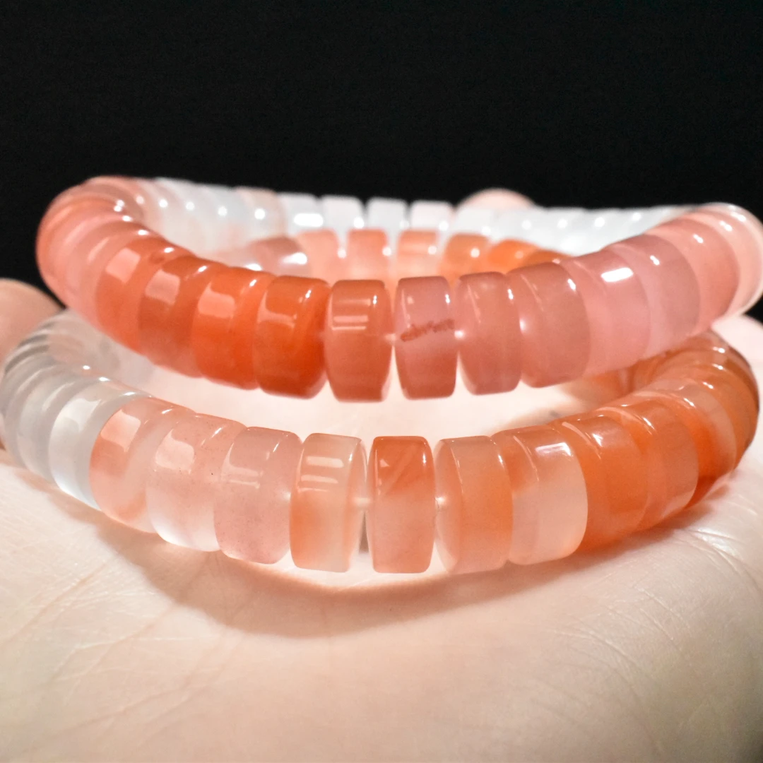 【一九珠宝】卡10mm南红渐变直切隔片手串-多样性发一件 YJ9793-3