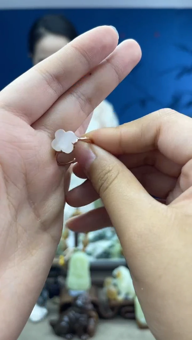 和田玉银S925镶嵌颈饰1