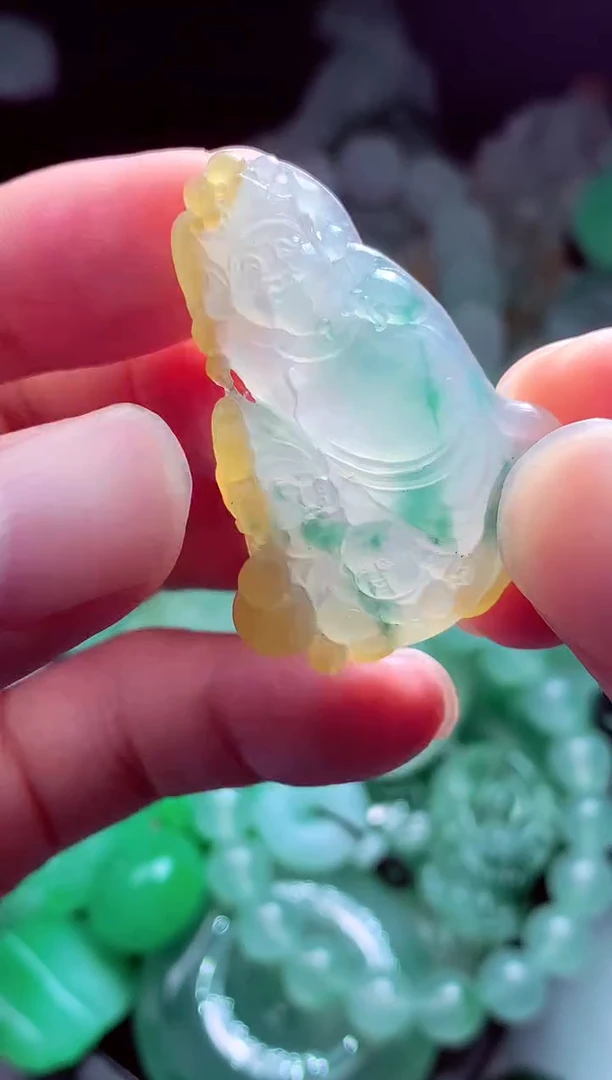 未镶嵌定制翡翠琳****?翡翠毛货定制