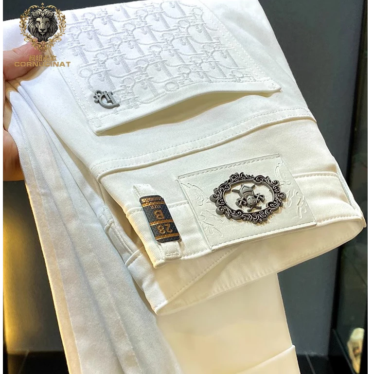 柯纽希本夏季薄款白色休闲牛仔裤男士潮牌修身小脚高端痞帅长裤子