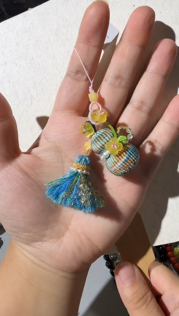 蜜蜡吊坠(不含链)未镶嵌蜜蜡吊坠提溜