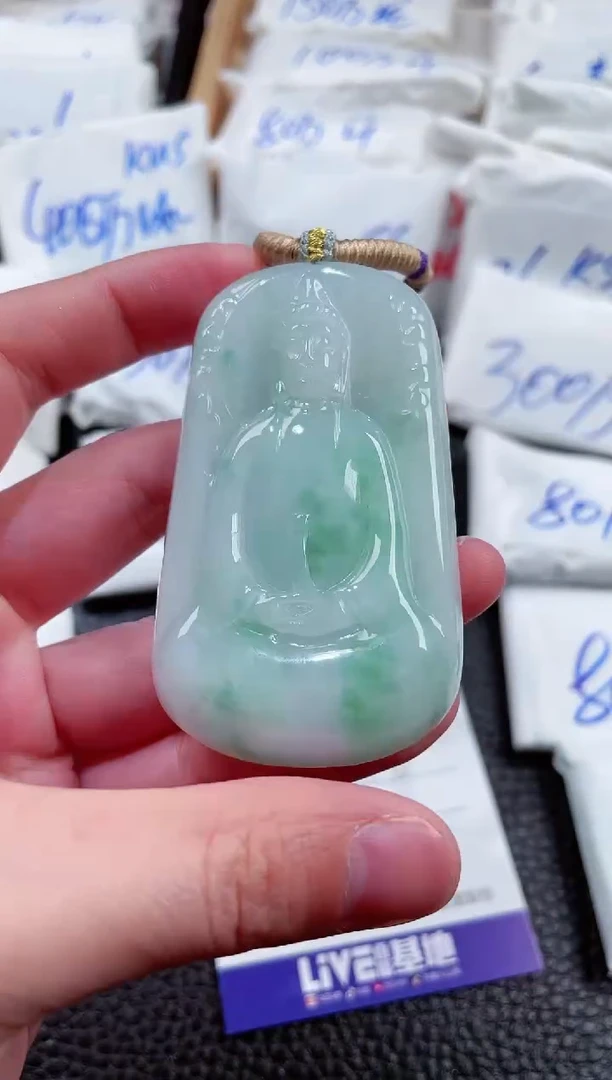 【闪购商品】翡翠颈饰未镶嵌00006364